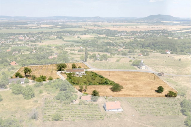 Eladó telek, Lesenceistvándon 116.116 M Ft / költözzbe.hu