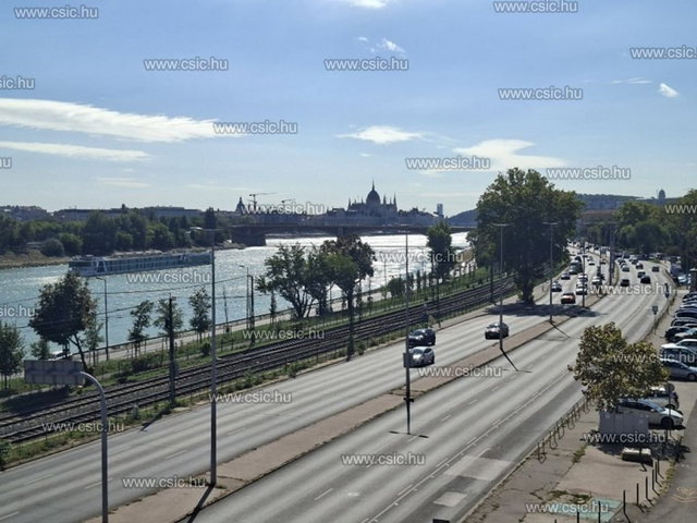 Eladó téglalakás, Budapesten, II. kerületben 119.8 M Ft