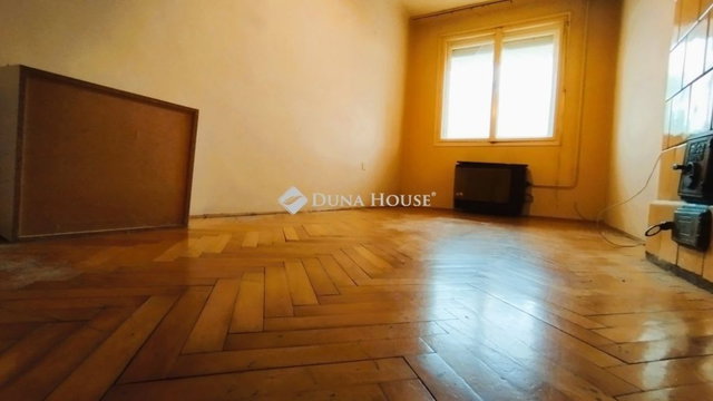 Eladó téglalakás, Bükön 37.5 M Ft, 3 szobás