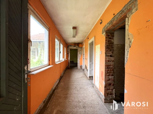 Eladó családi ház, Békéscsabán 39 M Ft, 3 szobás