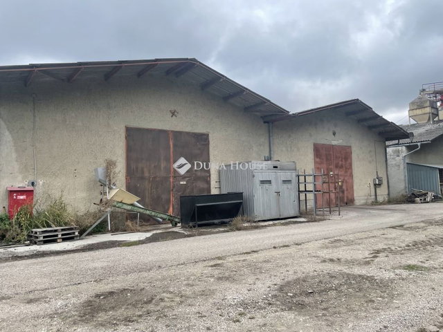 Eladó ipari ingatlan, Ajkán 239.14 M Ft / költözzbe.hu