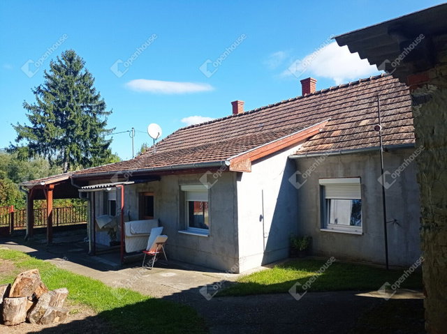 Eladó családi ház, Olaszfán 25 M Ft, 2+1 szobás