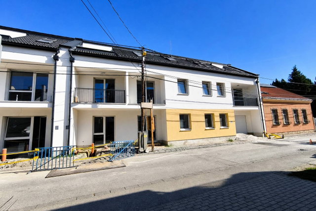 Eladó téglalakás, Győrött 43.99 M Ft, 1 szobás