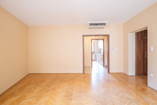 Eladó téglalakás, Kecskeméten 99.5 M Ft, 3 szobás