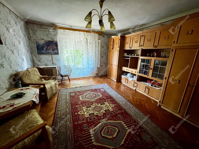 Eladó családi ház, Gesztelyben 14.9 M Ft, 3 szobás