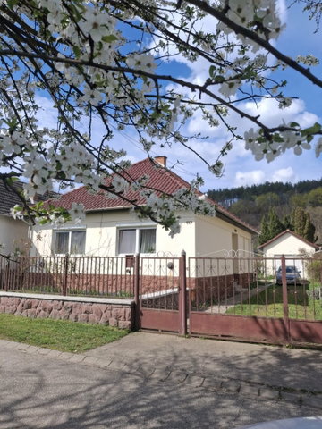 Eladó családi ház, Parádon 49.9 M Ft, 3 szobás