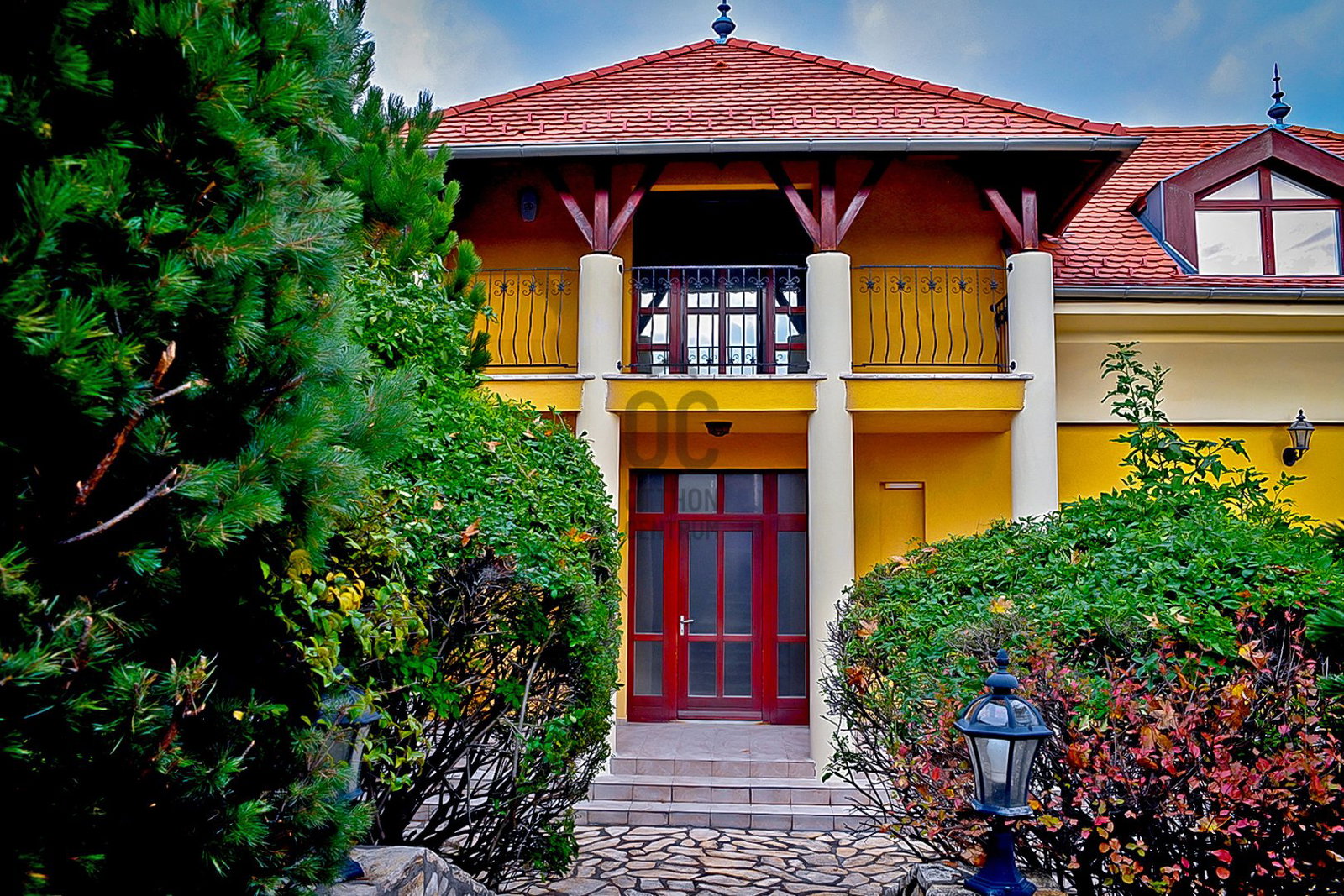 7 bed · 315m² · 320.000.000 ft