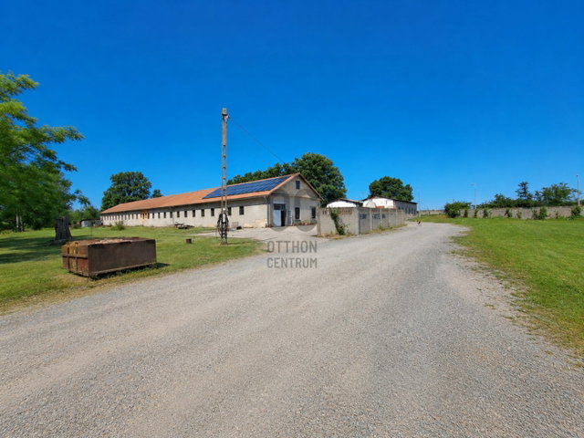 Eladó ipari ingatlan, Ászáron 170 M Ft / költözzbe.hu