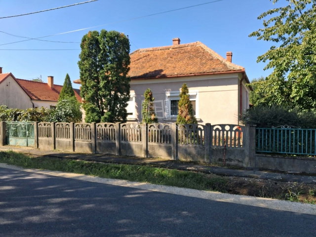 Eladó családi ház, Nagykölkeden 34.9 M Ft, 2 szobás