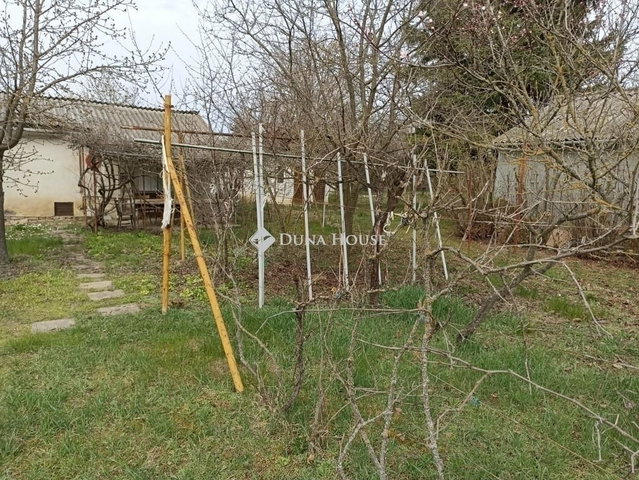 Eladó nyaraló, Szegeden 16.7 M Ft, 2 szobás