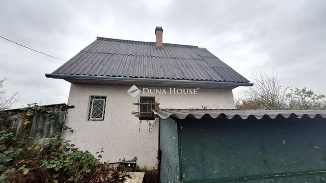 Eladó családi ház, Bagon 35 M Ft, 2 szobás