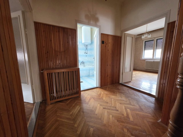 Eladó családi ház, Tokajban 69 M Ft, 5 szobás