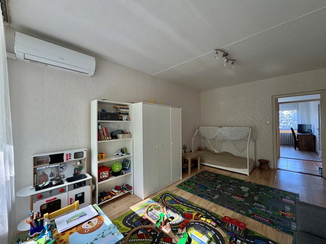 Eladó panellakás, Pécsett, János utcában 42.8 M Ft, 2 szobás