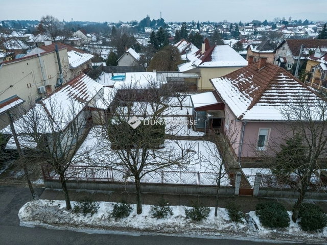 Eladó családi ház, Dunakeszin 125 M Ft, 4 szobás