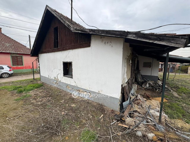 Eladó családi ház, Tiszafüreden 88 M Ft, 2 szobás