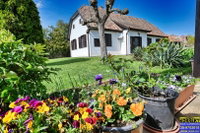 Eladó családi ház, Balatonbogláron 100 M Ft, 5 szobás