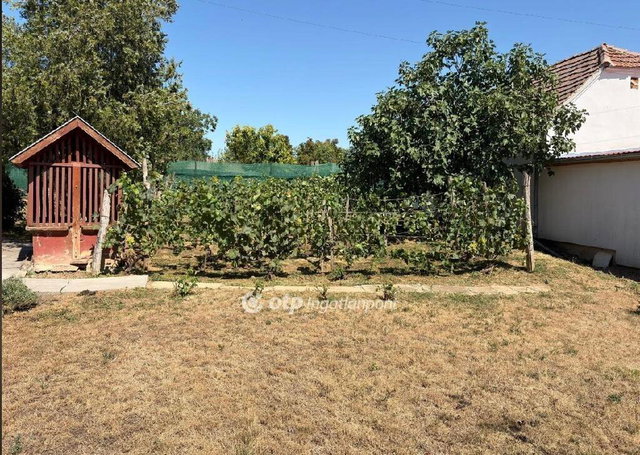 Eladó családi ház, Geresdlakon 48 M Ft, 5 szobás