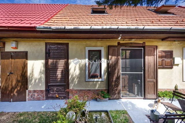 Eladó családi ház, Budakeszin 70 M Ft, 4 szobás