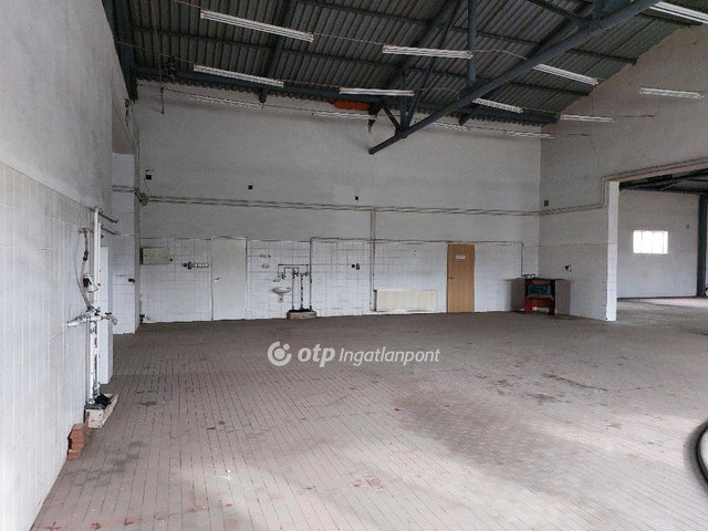 Eladó ipari ingatlan, Mohácson 99 M Ft / költözzbe.hu