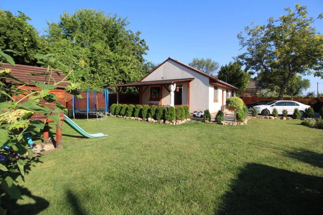 Eladó családi ház, Budapesten, XXI. kerületben 87.6 M Ft