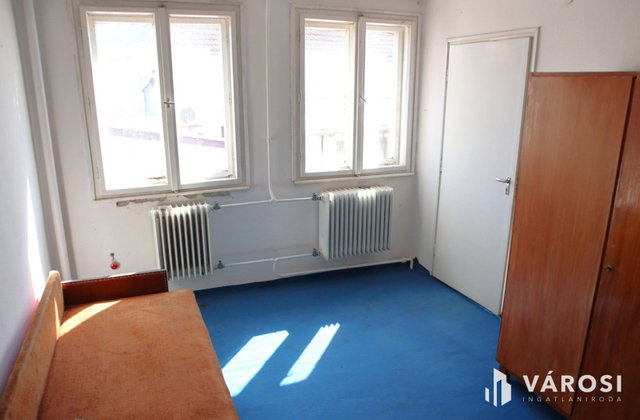 Eladó üzlethelyiség, Gyomaendrődön 28.9 M Ft, 10+2 szobás