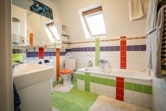 Eladó családi ház, Budapesten, XVIII. kerületben 110 M Ft
