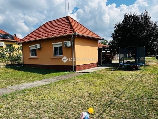 Eladó családi ház, Sülysápon 52.9 M Ft, 3 szobás