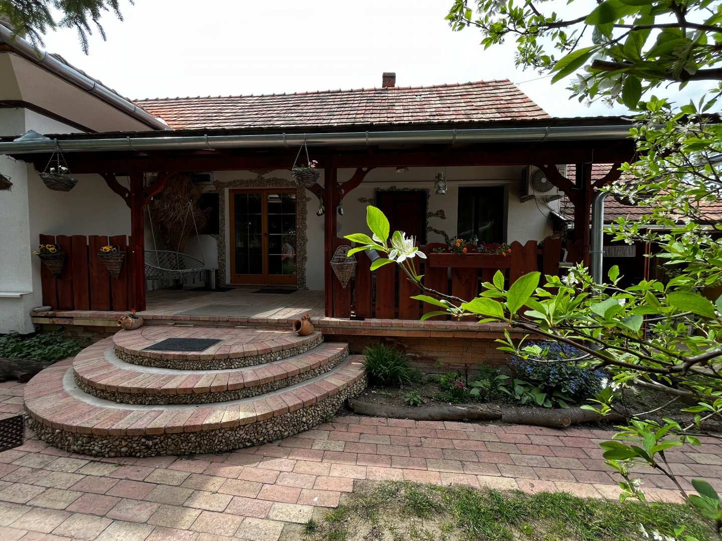 3 bed · 90m² · 89.000.000 ft