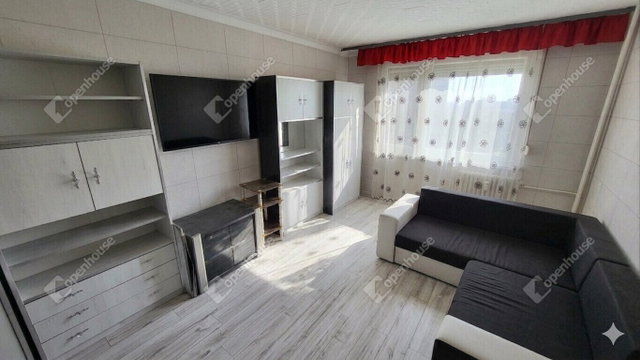 Eladó panellakás, Miskolcon 25.39 M Ft, 3 szobás