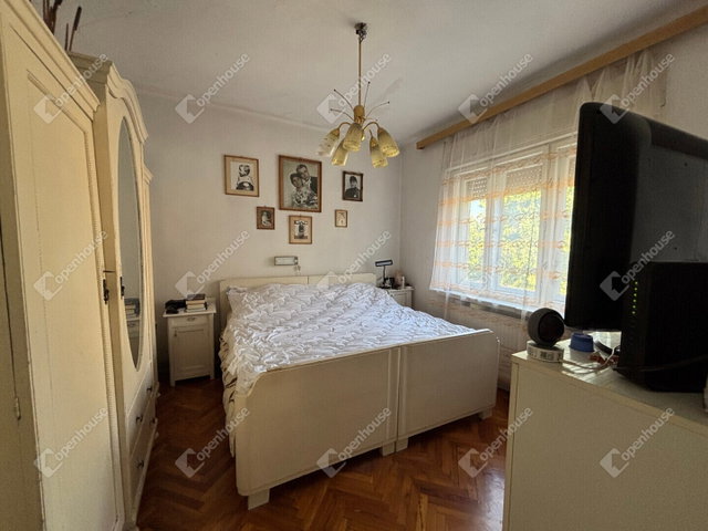 Eladó családi ház, Kaposváron 39.9 M Ft, 4 szobás
