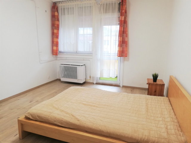 Eladó téglalakás, Szombathelyen 39.9 M Ft, 2+1 szobás