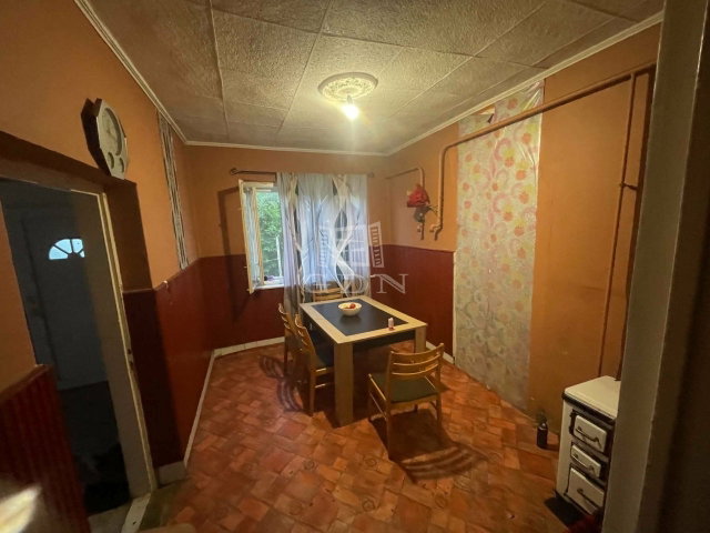 Eladó családi ház, Sükösdön 17.5 M Ft, 3 szobás