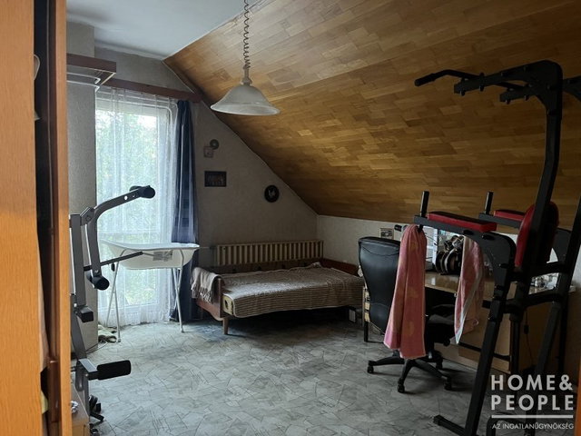 Eladó családi ház, Hódmezővásárhelyen 79.9 M Ft, 5 szobás