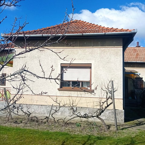 Eladó családi ház, Csengelén 21.9 M Ft, 3 szobás
