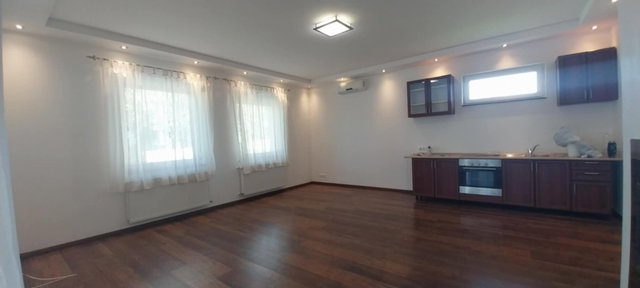 Kiadó családi ház, albérlet, Gödön 500 E Ft / hó, 4 szobás
