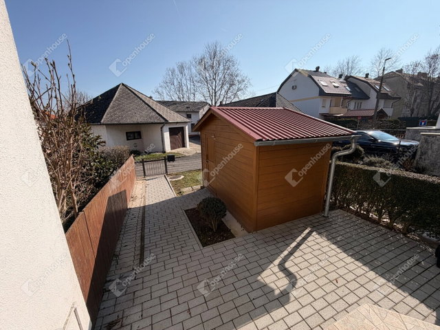 Eladó sorház, Keszthelyen 95.9 M Ft, 5 szobás