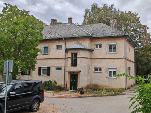 Eladó téglalakás, Tatabányán, Határ úton 29.9 M Ft, 1 szobás