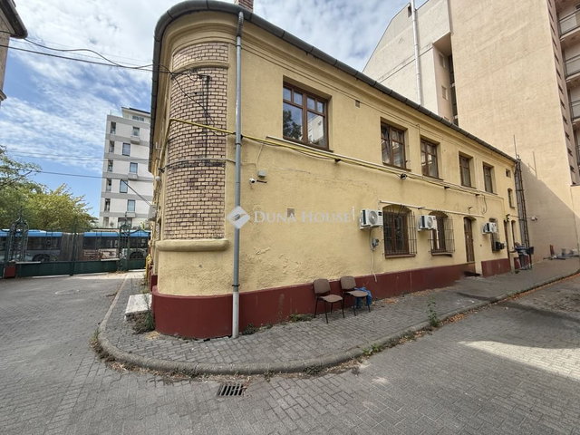 Eladó téglalakás, Budapesten, XIII. kerületben 250 M Ft