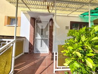 Eladó téglalakás