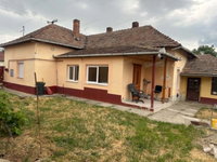 Eladó családi ház, Törökszentmiklóson 16.5 M Ft, 2 szobás
