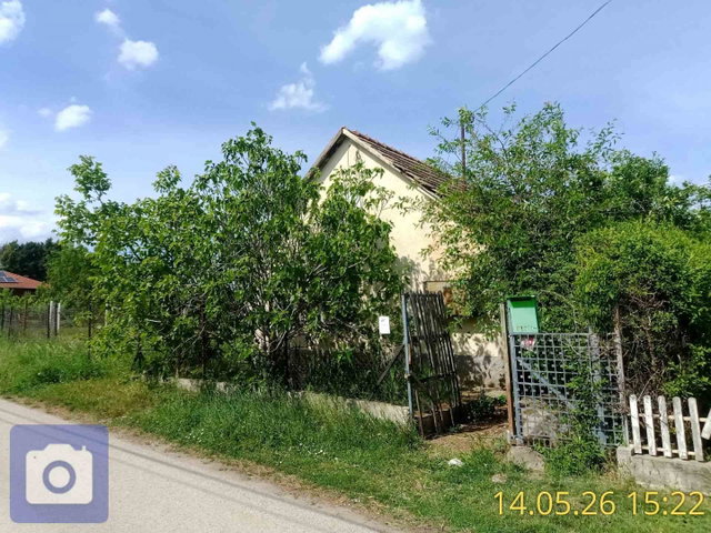 Eladó családi ház, Kőszárhegyen 10.15 M Ft, 2 szobás
