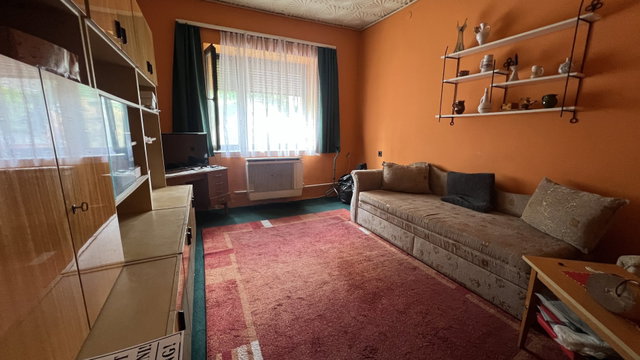 Eladó családi ház, Baján 18.5 M Ft, 1 szobás