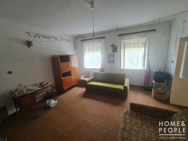 Eladó családi ház, Hódmezővásárhelyen 28 M Ft, 3 szobás