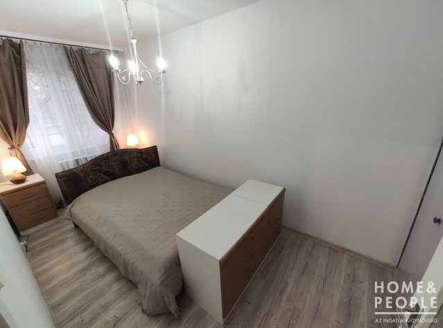 Kiadó téglalakás, albérlet, Szegeden 183 E Ft / hó, 4 szobás