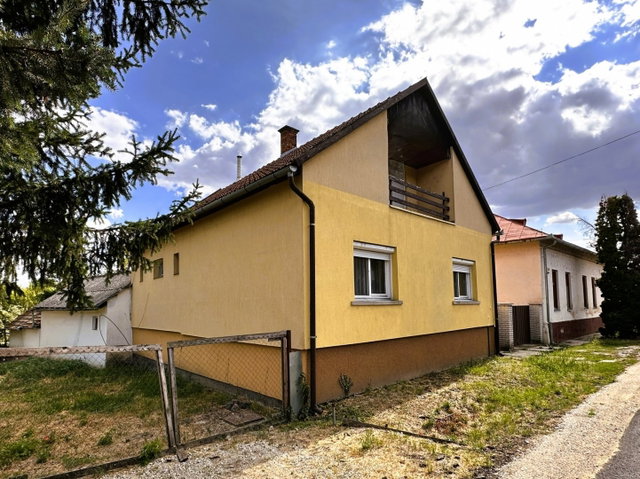 Eladó családi ház, Sarkadon 29 M Ft, 3 szobás