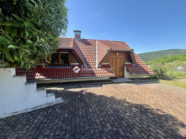 Eladó családi ház, Mecseknádasdon 55 M Ft, 4 szobás