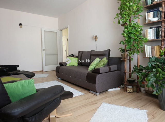Eladó panellakás, Szegeden, Budapesti körúton 49.5 M Ft