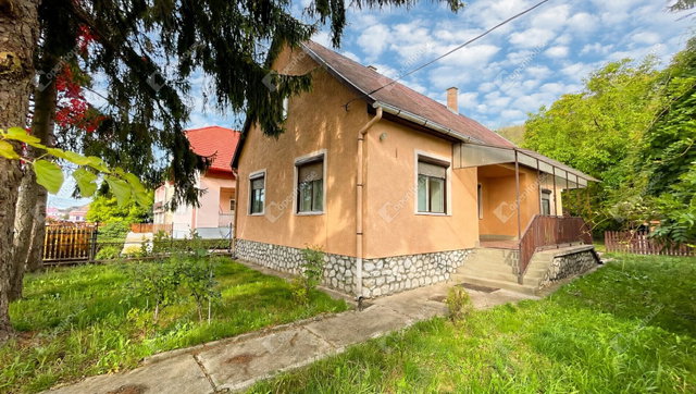 Eladó családi ház, Egerszalókon 53 M Ft, 3 szobás
