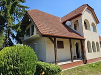 Eladó családi ház