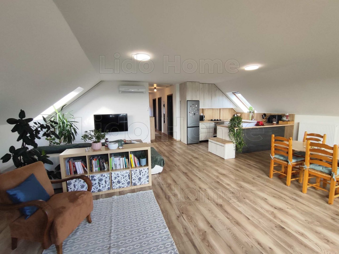 7 bed · 200m² · 169.900.000 ft